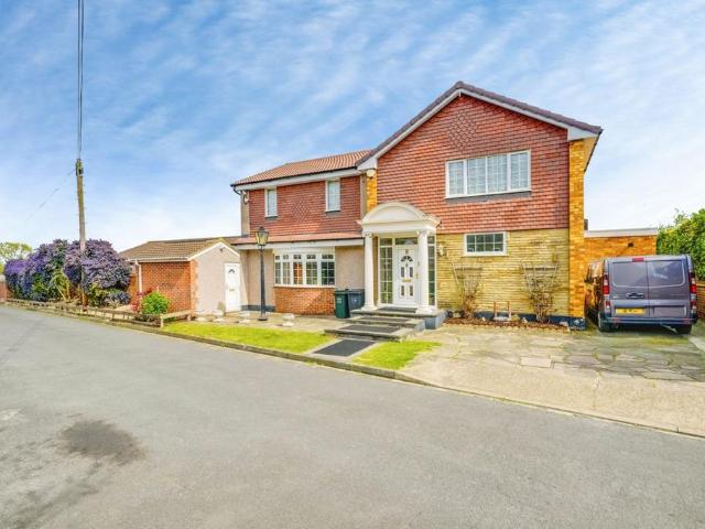 House for sale in New Town, Monks Orchard