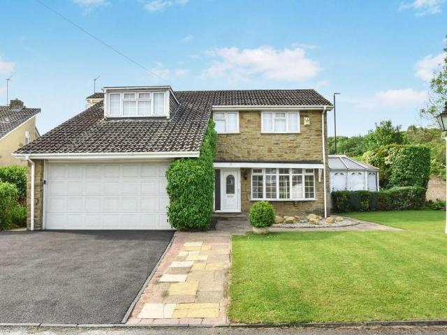 House for sale in Pool, West Yorkshire
