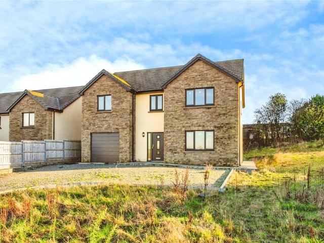 House for sale in New Inn, Wales