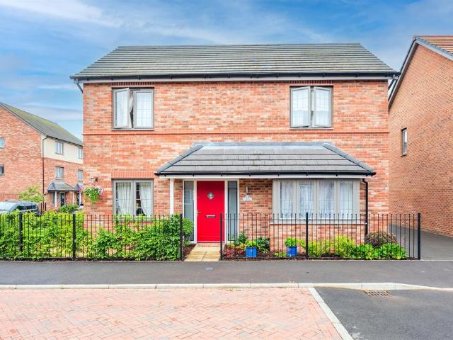 House for sale in Stanford On Avon, Leicestershire