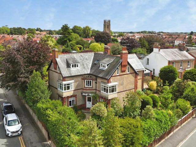 House for sale in Little Driffield, Driffield