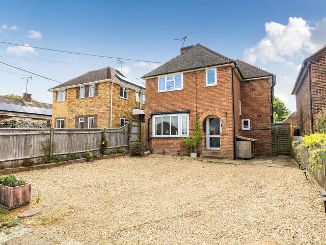 House for sale in Walworth Business Park, Barton Stacey