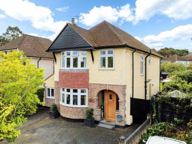 House for sale in Row Town, Surrey