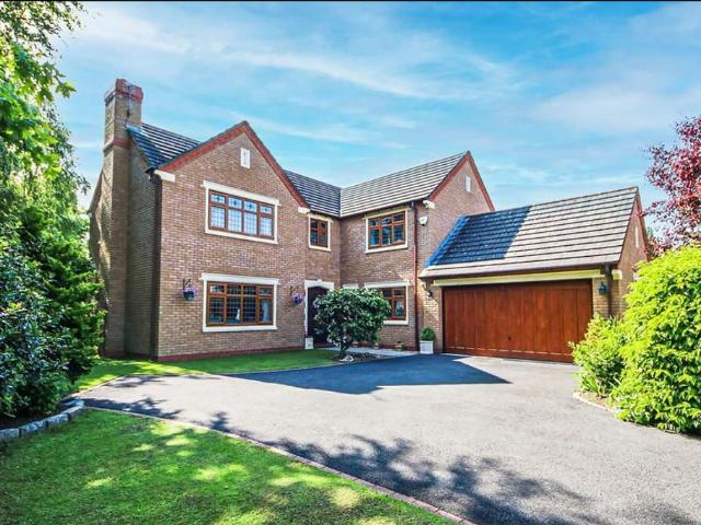 House for sale in North Meols, Roby Mill