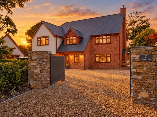 House for sale in Cosheston
