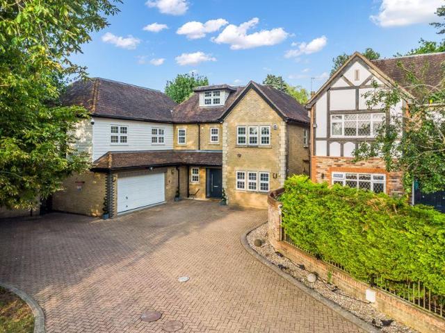House for sale in Goffs Oak, Broxbourne