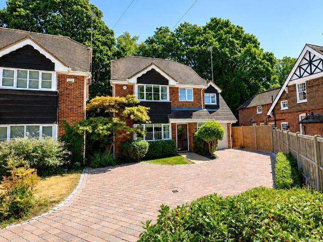 House for sale in Little Sandhurst