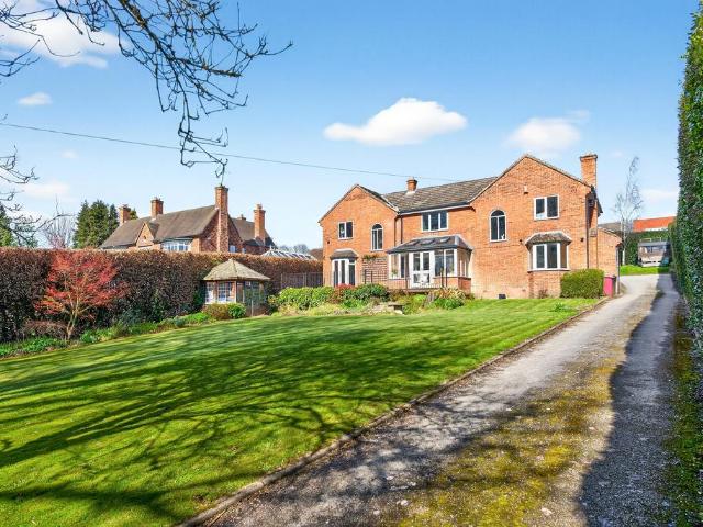 House for sale in Brackenfield, East Midlands