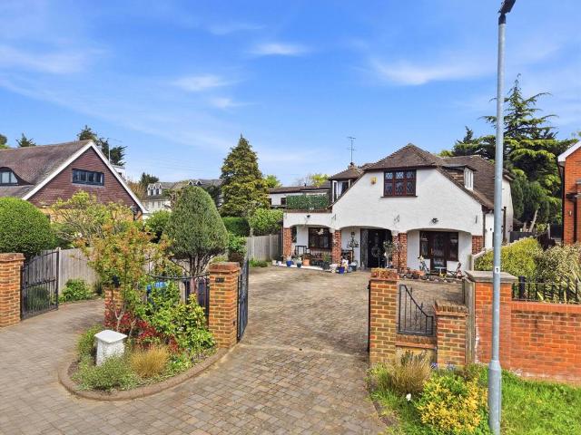 House for sale in Wraysbury