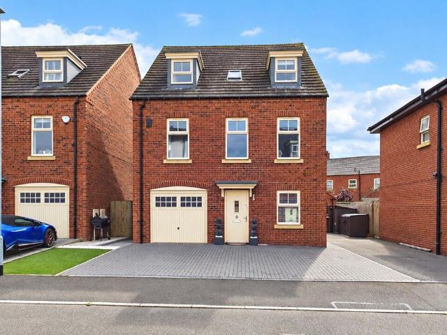House for sale in Burton upon Trent, East Staffordshire