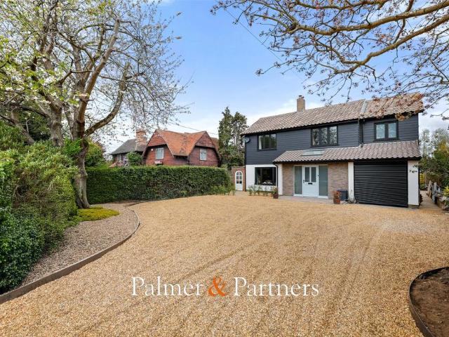 House for sale in Fordham Heath, Essex
