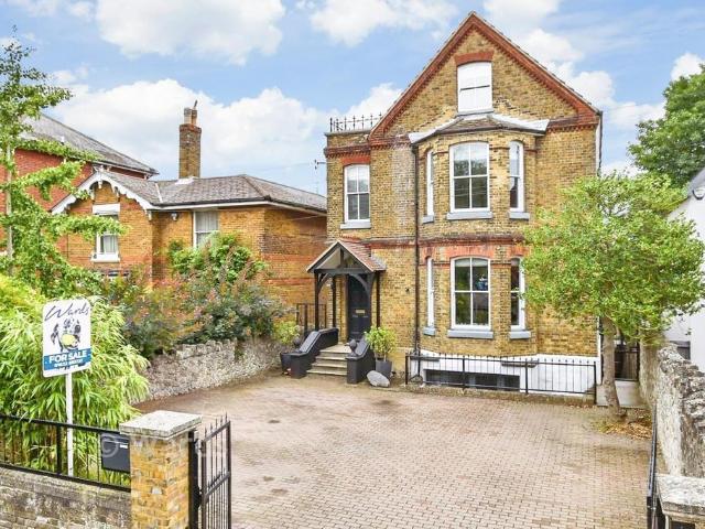 House for sale in Ringlestone, Midway