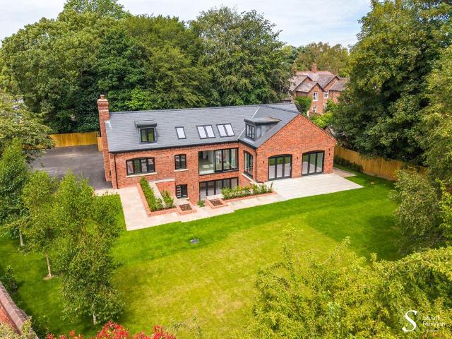House for sale in Knutsford