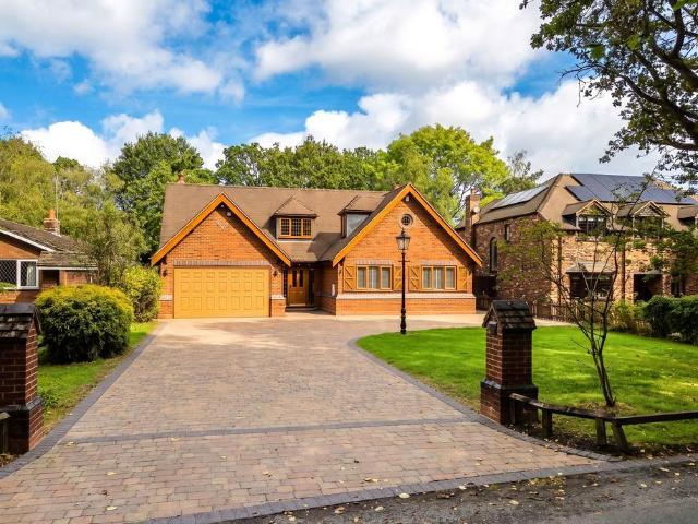 House for sale in Shirley, West Midlands