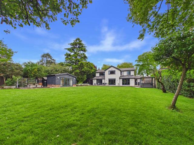 House for sale in Elloughton-cum-Brough, Elloughton