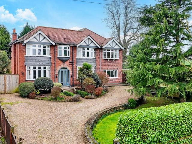 House for sale in Alverton, East Midlands