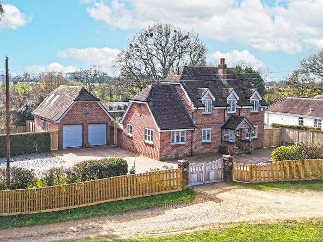 House for sale in Durns Town, New Forest