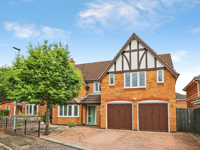 House for sale in Wootton, Northamptonshire
