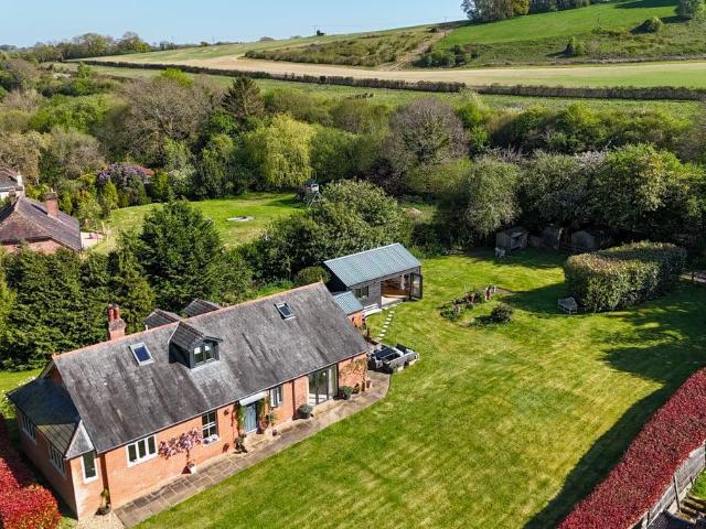 House for sale in Barton Stacey, Hampshire