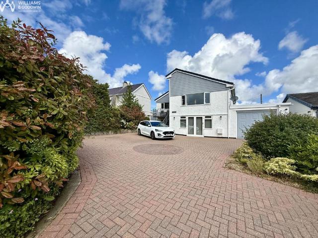 House for sale in Llangefni, Wales