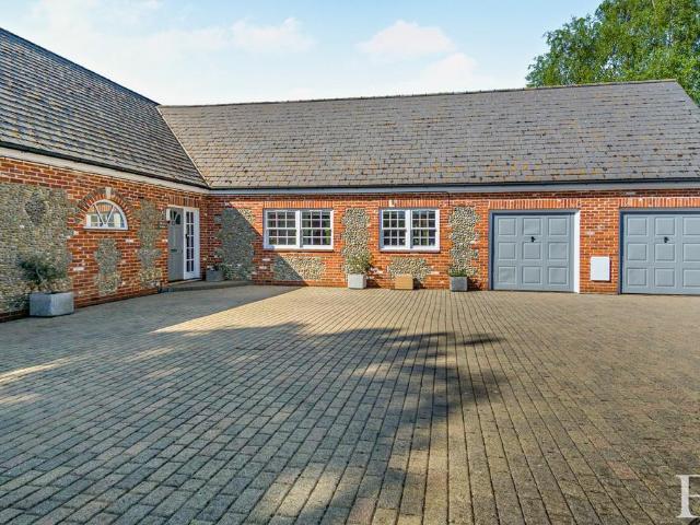 House for sale in Tattingstone, Chelmondiston