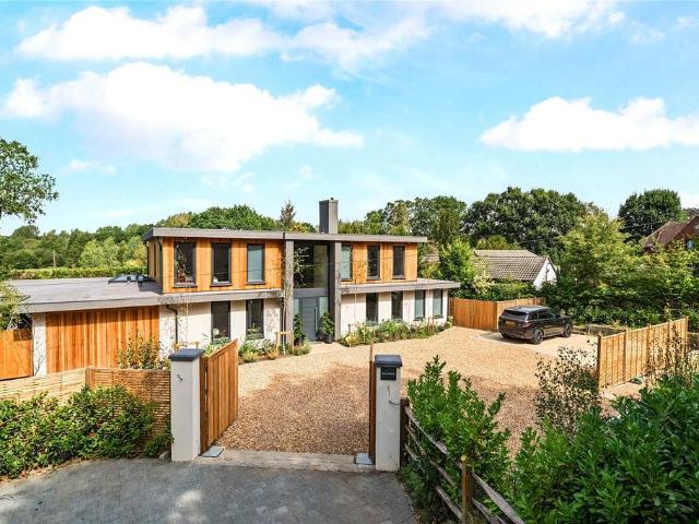 House for sale in Worplesdon, Westborough