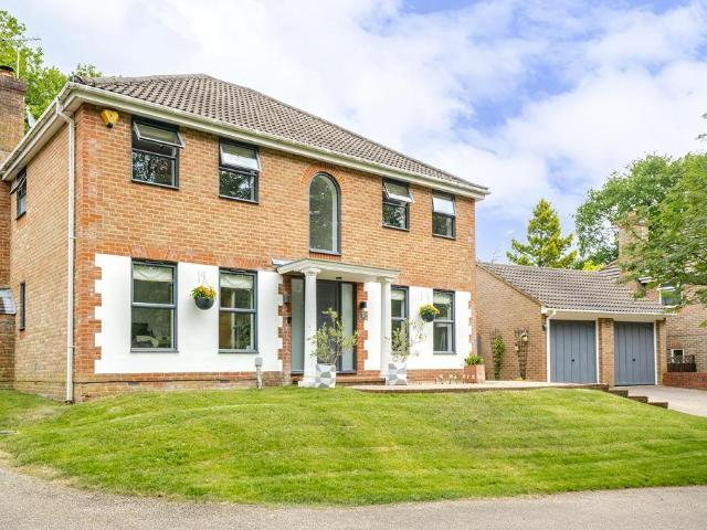 House for sale in Jarvis Brook, Cross In Hand