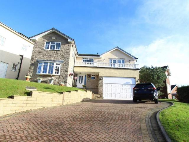 House for sale in Burnedge, Greater Manchester