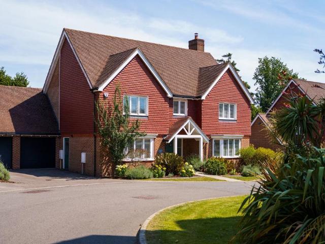 House for sale in Ashplats, Perryfields