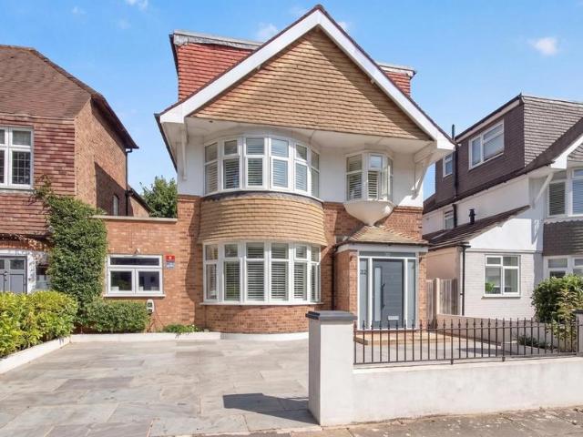 House for sale in Strawberry Hill, Greater London