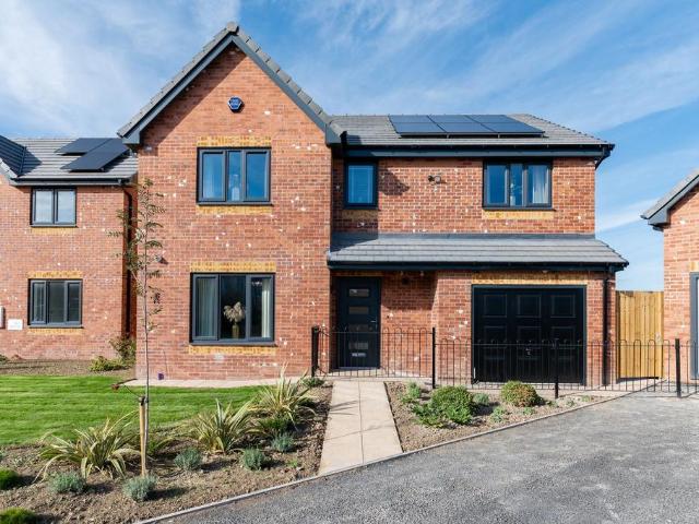 House for sale in Brackenfield, East Midlands