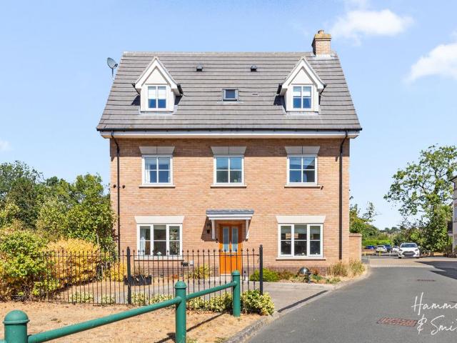 House for sale in Ivy Chimneys, Epping