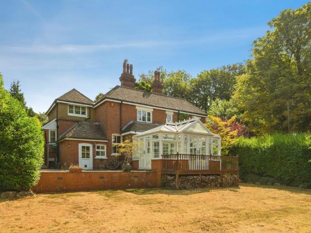 House for sale in London Borough of Croydon, Greater London