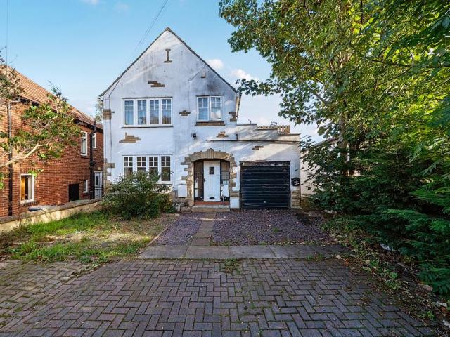 House for sale in Tunnel How Hill, Leeds