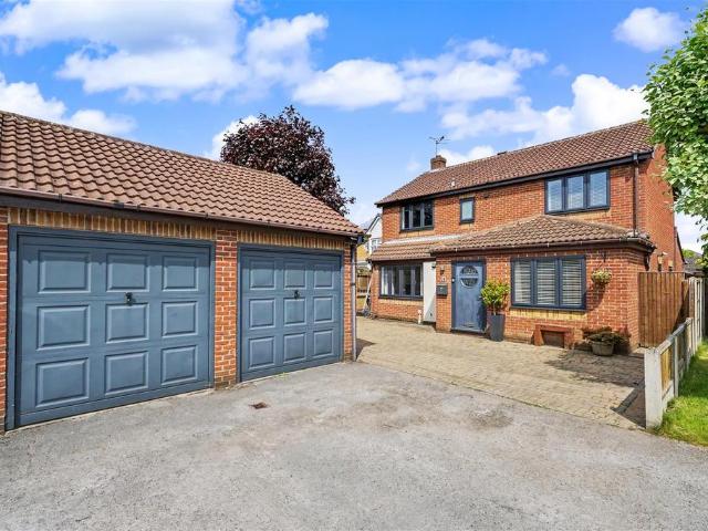 House for sale in Attenborough, East Midlands