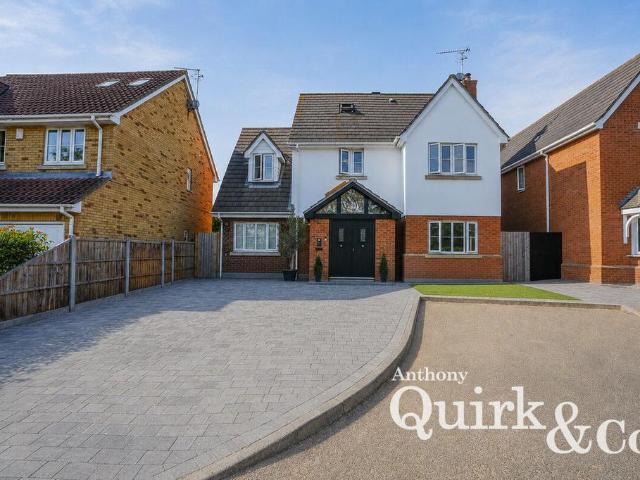 House for sale in Canvey Island