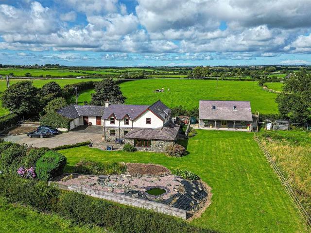 House for sale in Llanidan, Wales