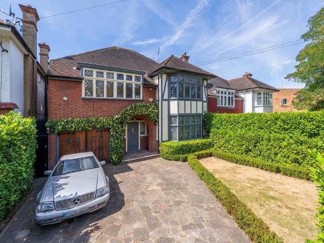 House for sale in Streatham, Greater London
