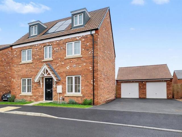 House for sale in Stanford On Avon, Leicestershire