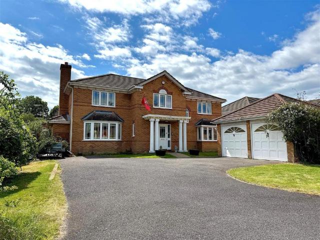 House for sale in Whiteley, Hampshire