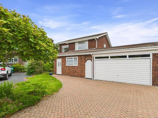 House for sale in Guilden Sutton