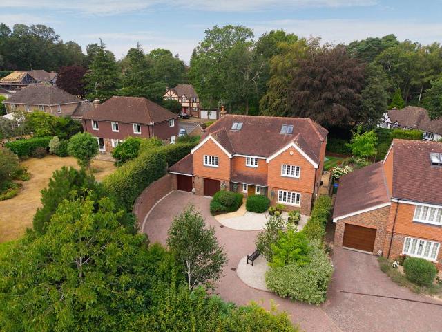 House for sale in Washington, Horsham