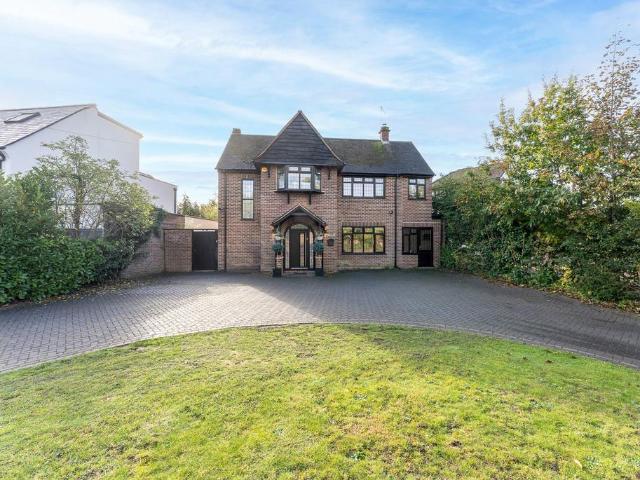 House for sale in Radlett, Hertfordshire