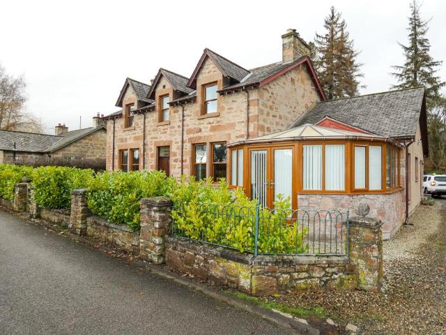 House for sale in Evanton, Scotland
