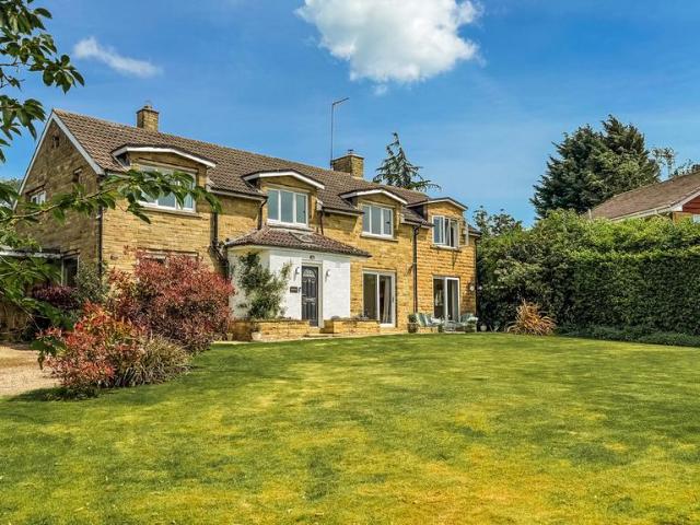 House for sale in Linton, Collingham