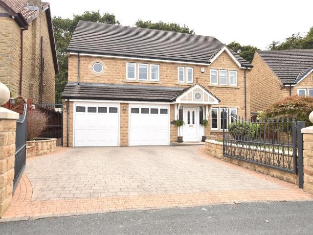 House for sale in Whitkirk, Colton