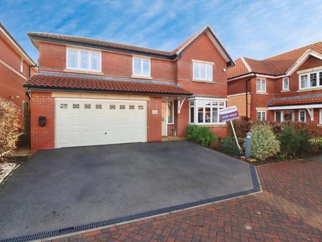 House for sale in Shuttlewood, Elmton