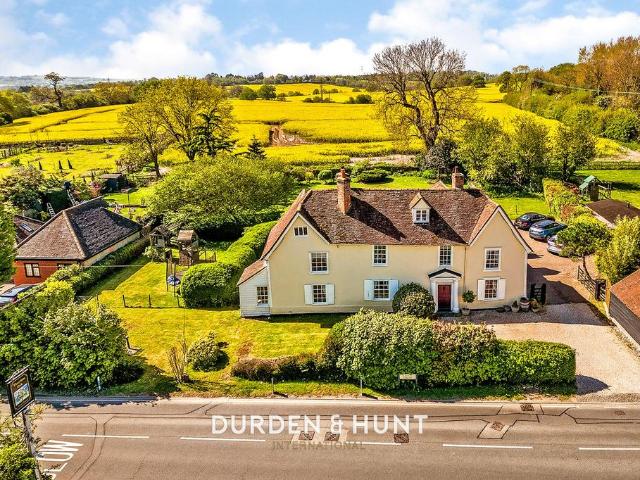 House for sale in Coopersale Street, Epping