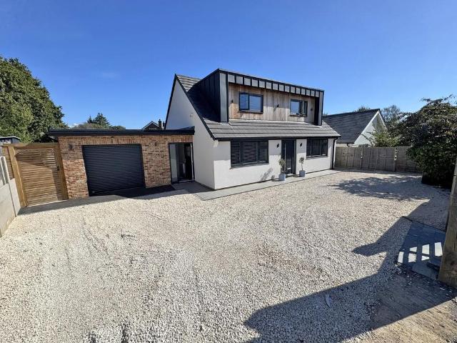 House for sale in Durns Town, New Forest