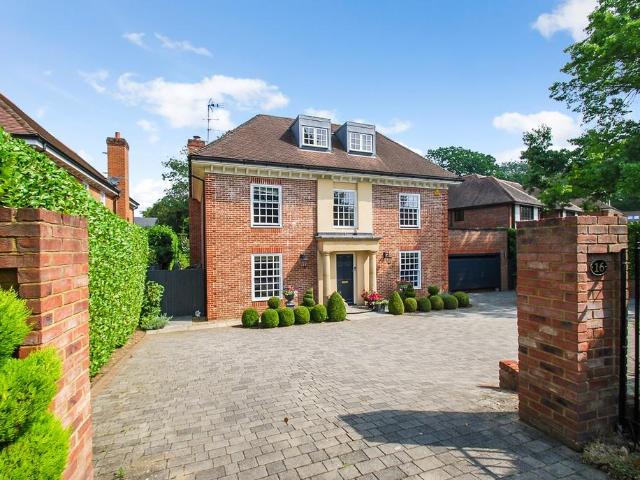 House for sale in Beaconsfield, Penn Bottom